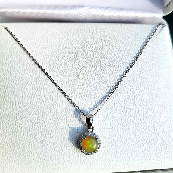 925 Sterling Silver Necklace Round Fire Opal 7mm Natural Gemstone Jewelry 18" - Picture 1 of 9